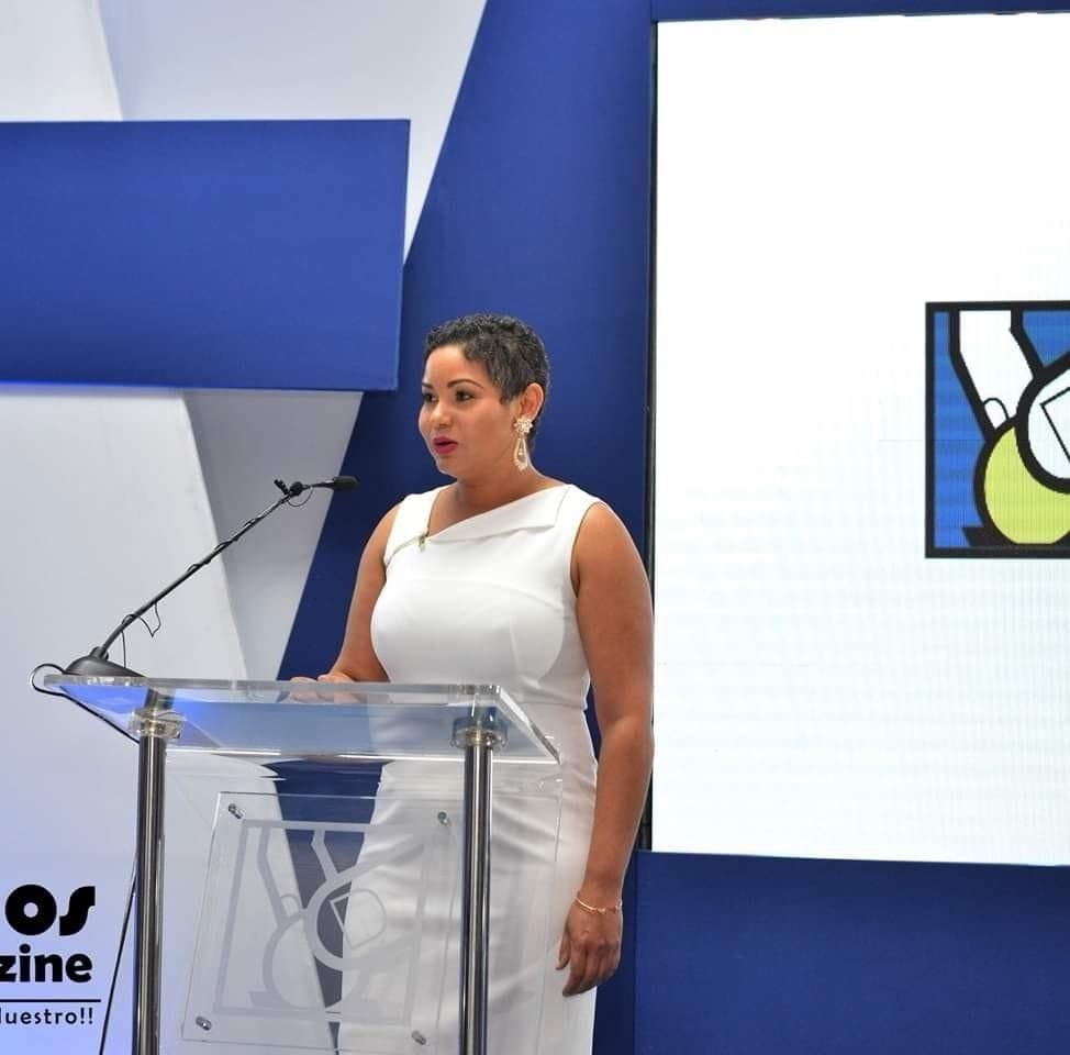 Raida Sánchez en la apertura de APAP Puerto Plata